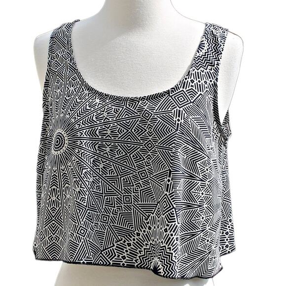 Fire Los Angeles Women's Crop Tank Indie Sleaze Vamp Whimsigoth Size Medium - Picture 1 of 11